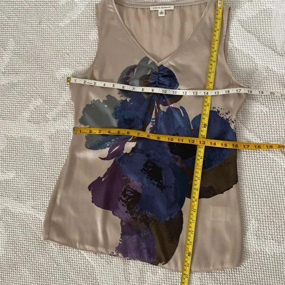 Banana Republic Floral Sleeveless Top - Blue/Purple and Sand. Size 4 - Picture 13 of 14